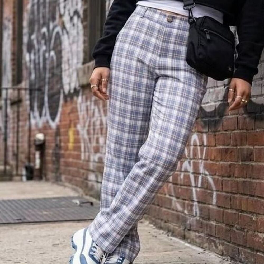 High-Waisted Blue & Tan Plaid Trousers - Size S urban chic streetwear